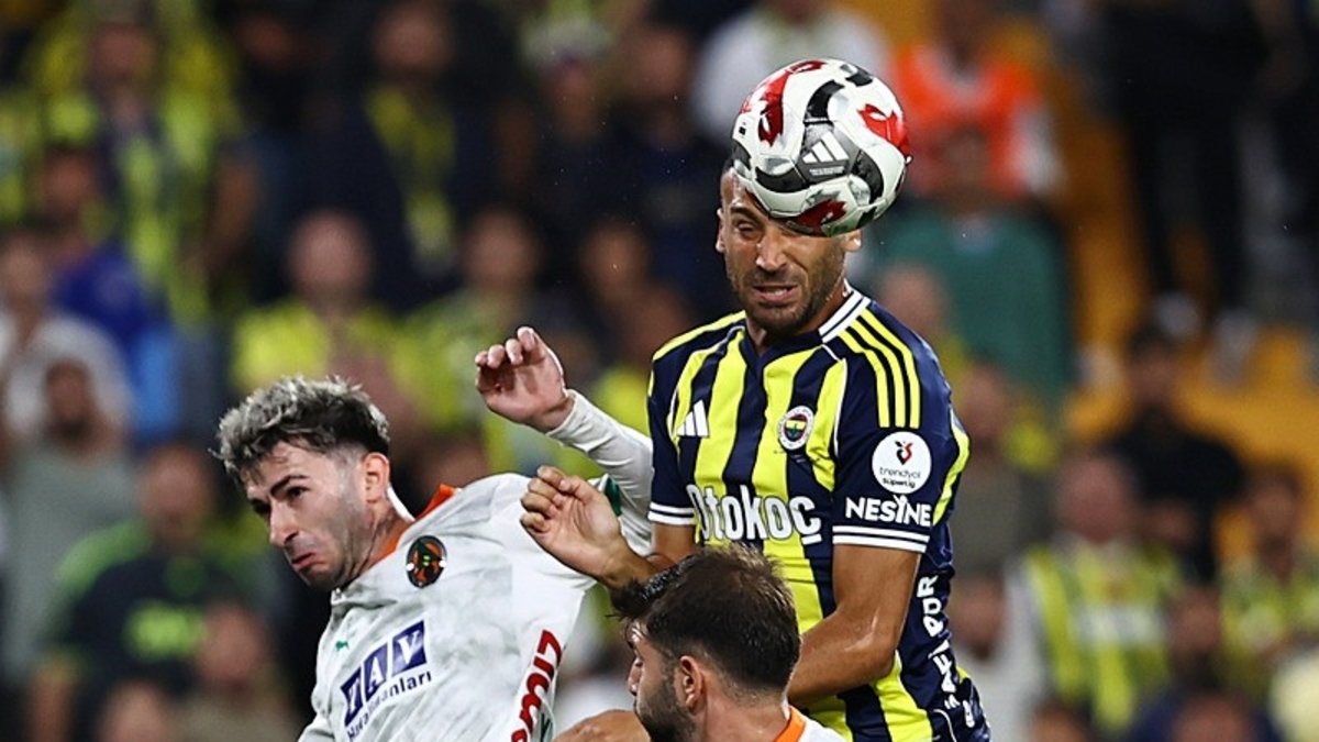 Cenk Tosun: Bana ‘Elime çaptı’ dedi