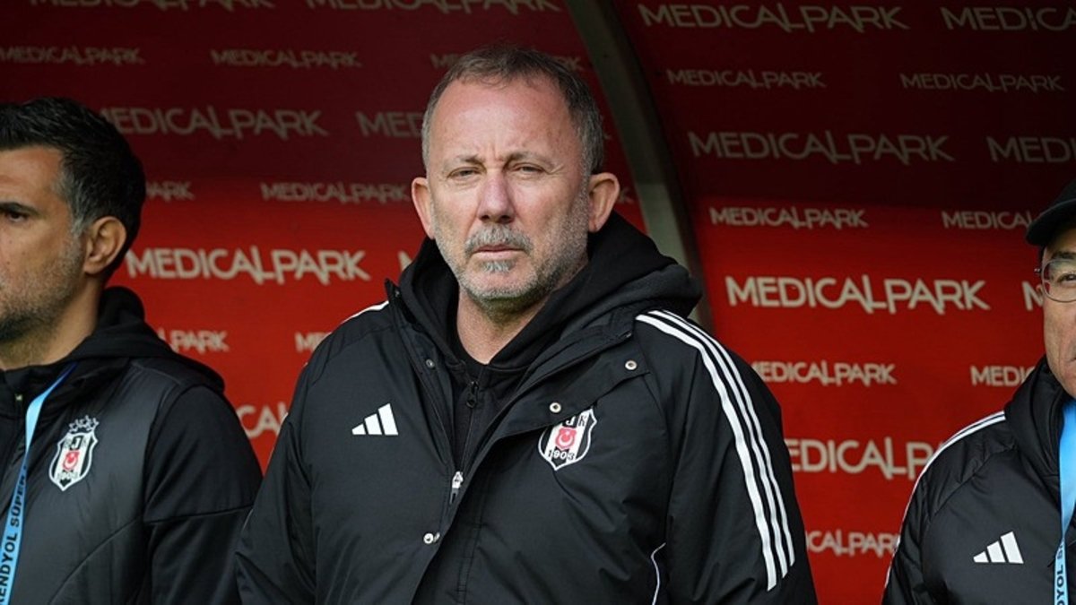 Beşiktaş'ta Samsunspor mağlubiyeti sonrası Sergen Yalçın: Psikolojimiz bozuldu!