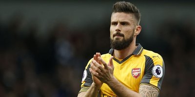 Wenger fights to keep Giroud