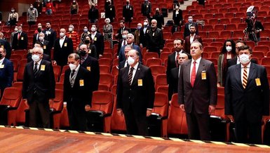 Galatasaray'da Mustafa Cengiz yönetimi mali ve idari yönden ibra edildi (GS spor haberi)