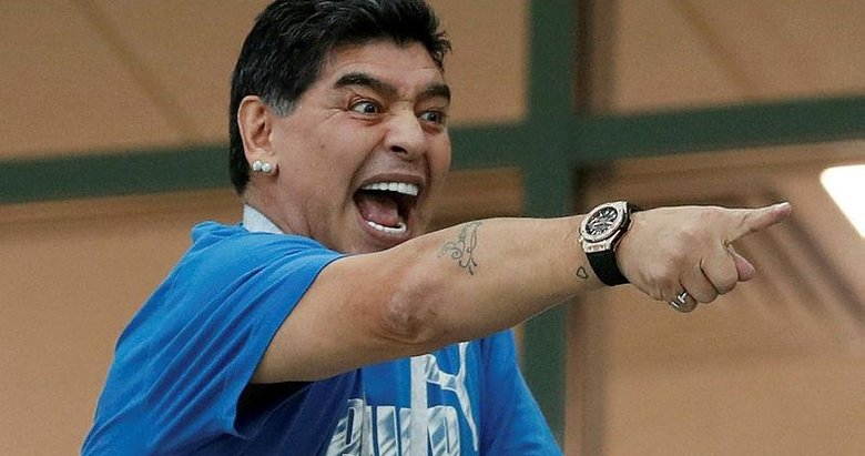 Maradona özür diledi