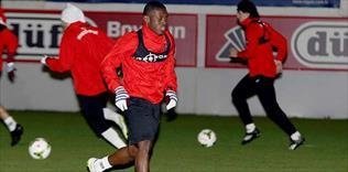 Waris Moskova'ya dönüyor