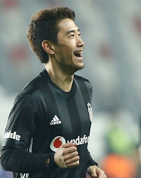 BeÅiktaÅta Kagawa yıktı, geçti! Tolgay Arslan...