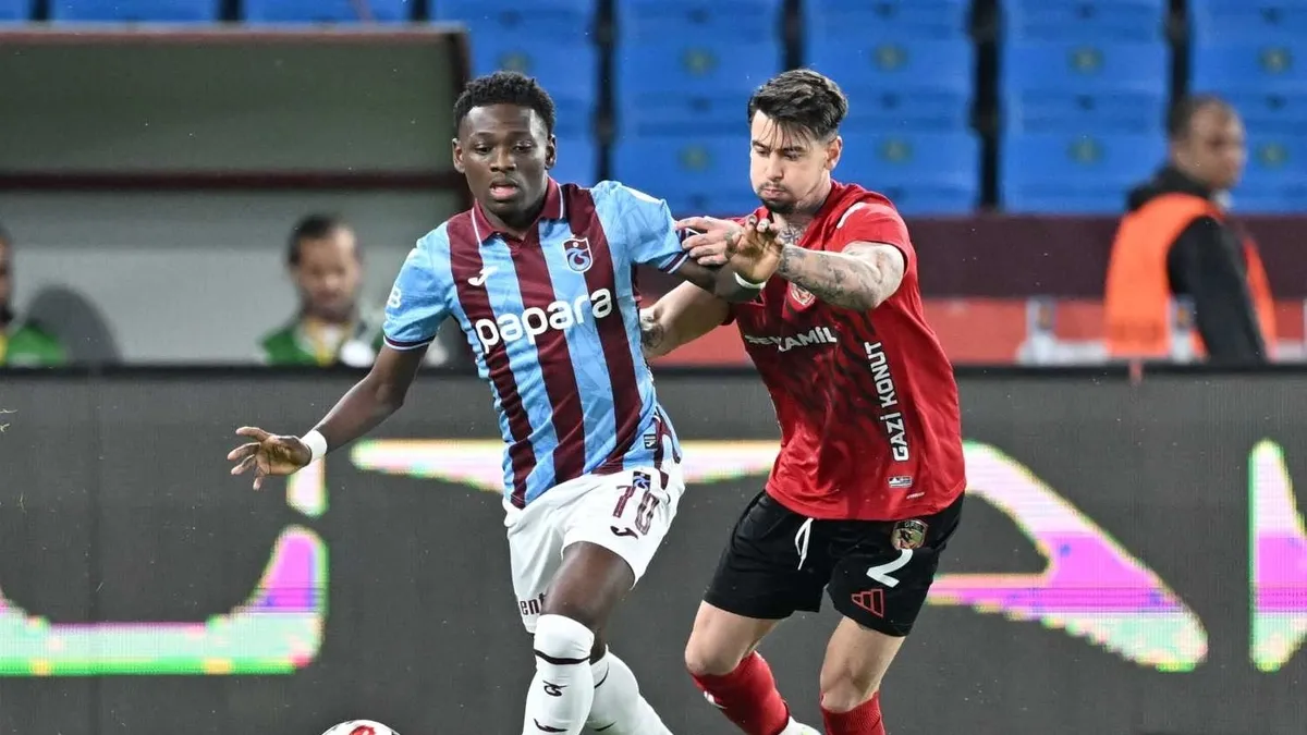 Trabzonspor'da Kazeem Olaigbe Basel'e kiralandı