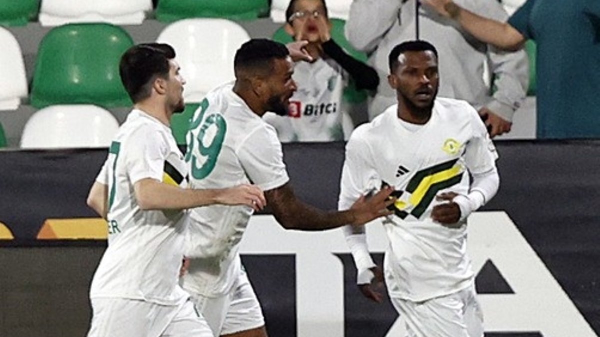 7 gollü maçta kazanan Esenler Erokspor: İşte maçın özeti