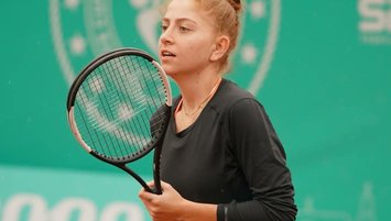 Berfu Cengiz Paribas Tenis Turnuvası'nda Bogdan ile karşı karşıya gelecek