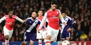 Emirates'de  gol düellosu