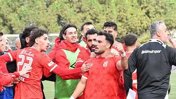 Balıkesirspor rövanşı aldı ve turladı!