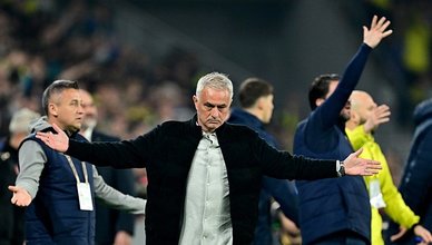FENERBAHÇE HABERİ: Ömer Üründül’den Mourinho’ya eleşti! Tam tersini yapıyor