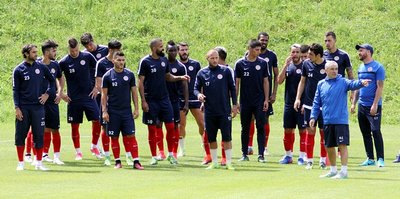 Antalyaspor’un Salzburg kampı devam ediyor
