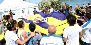 Sapanca’da zaferin rengi sarı-lacivert