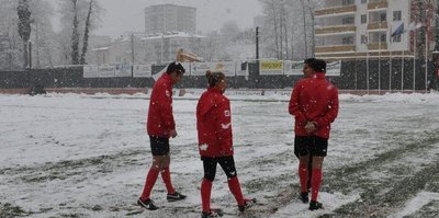 Hekimoğlu Trabzon-Kırklarelispor maçı kar yağışı nedeniyle iptal edildi