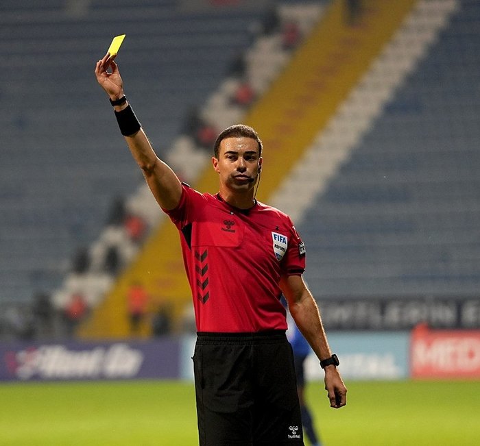 fenerbahce-besiktas-maci-ne-zaman-saat-kacta-ztk-derbi-hangi-kanalda-1766471945148.jpeg FB-BJK derbisini Oğuzhan Çakır yönetecek