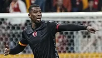 Carlos Cuesta’dan 1.5 yıllık anlaşma