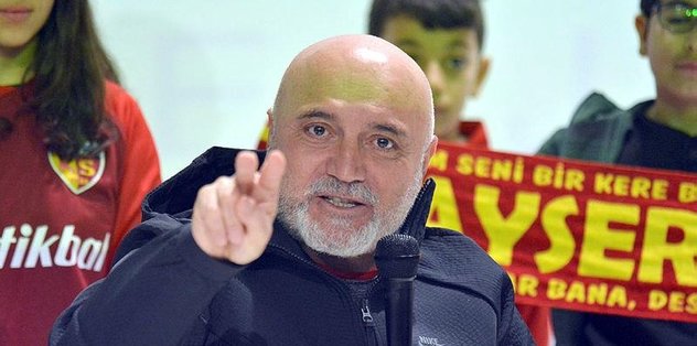 Hikmet Karaman öğrencilerle bir araya geldi