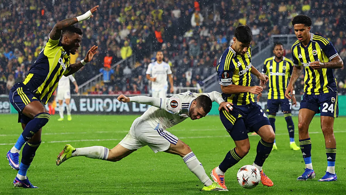 Fenerbahçe-Aston Villa maçında gol VAR'dan döndü!