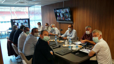 Trabzonspor yönetiminden online toplantı