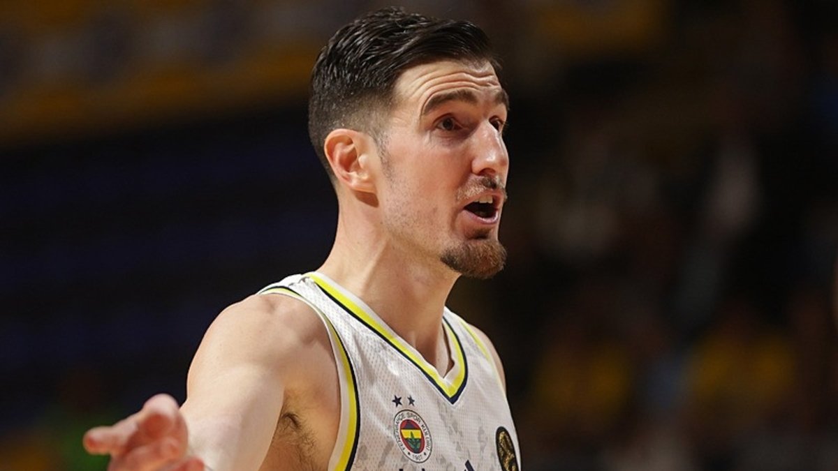 Fenerbahçe Beko oyuncusu Nando De Colo'da kısmi yırtık tespit edildi
