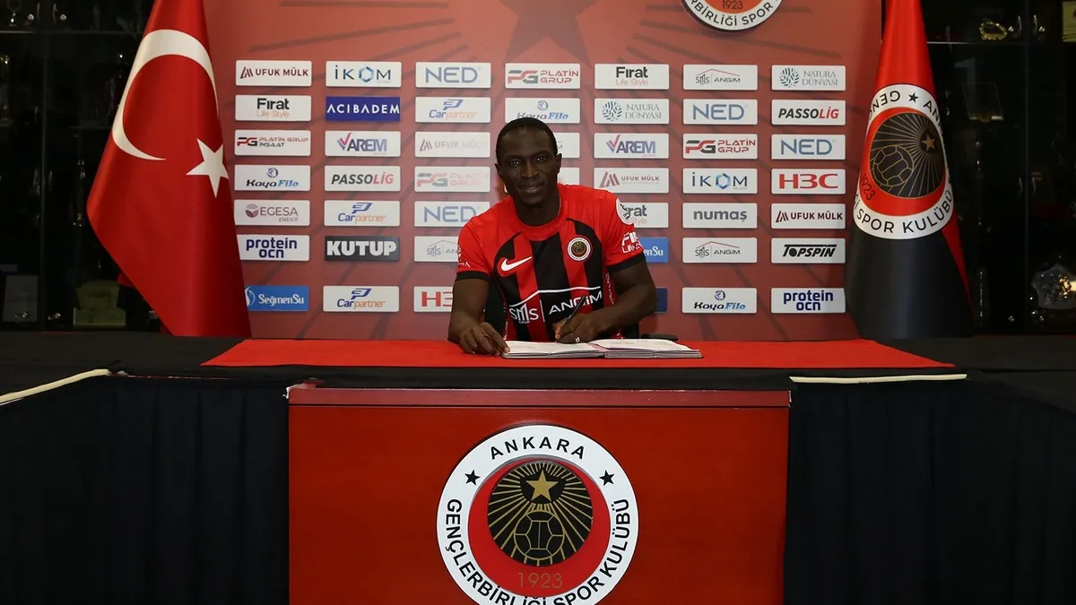 Gençlerbirliği Malili Adama Traore'yi transfer etti