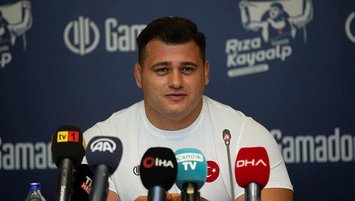 Kayaalp’in gözü rekorda