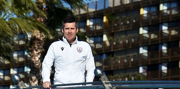Altınordu Teknik Direktörü Eroğlu'ndan genç futbolcu Ravil'e övgü