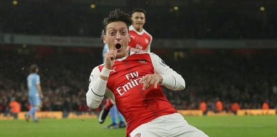 Arsenal mutlu 'Mesut' zirveye