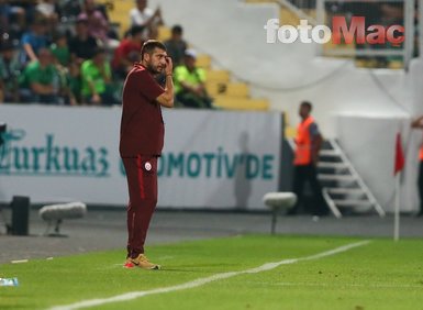 Galatasaray’da Hasan Şaş ve Necati Ateş ile taraftarlar arasında flaş gerginlik!