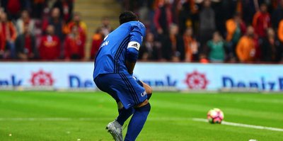 Galatasaray'a seyircisiz oynama cezası!