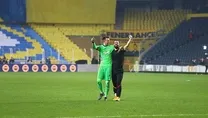 Kaptanlar kenetledi