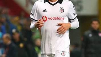 Beşiktaş'ta ayrılık! Genç oyuncu Süper Lig ekibine...