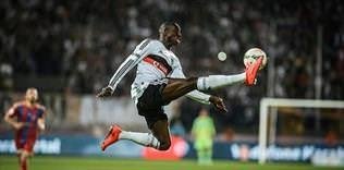 Demba Ba resmen Çin'de