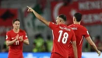 Mert yine attı
