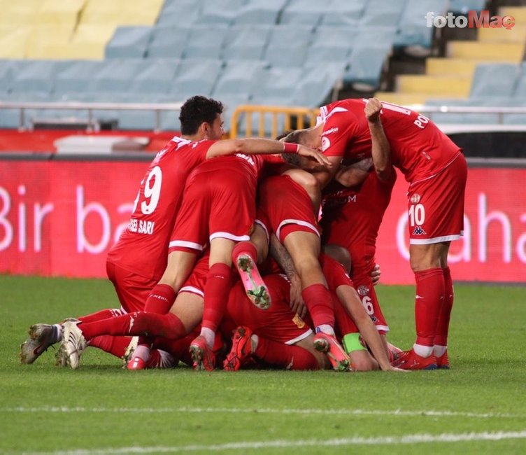 Ömer Üründül Antalyaspor - Alanyaspor maçını değerlendirdi! "Ersun Yanal mat etti"