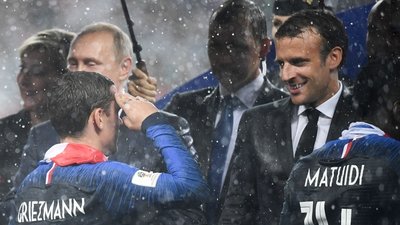 >Griezmann Macron'a asker selamı vermişti!