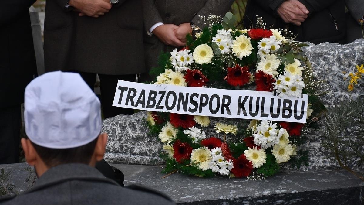 Özkan Sümer mezarı başında anıldı