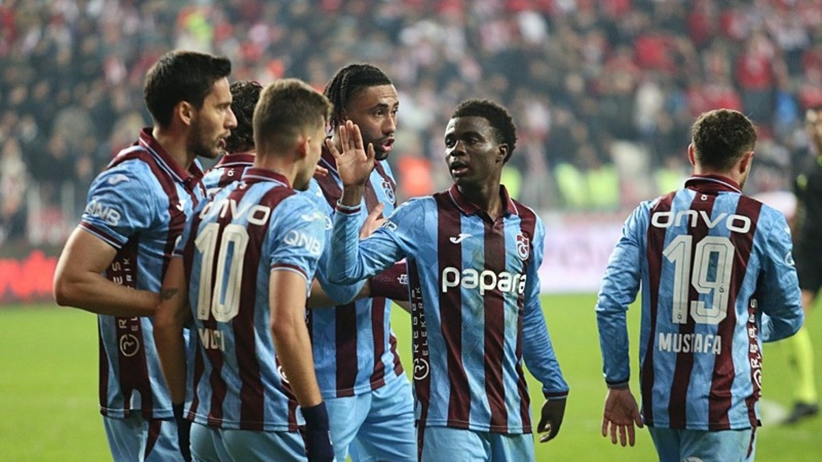 Karadeniz derbisinde kazanan Trabzonspor! 3 puan 3 golle geldi