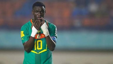 Çapraz bağları koptu