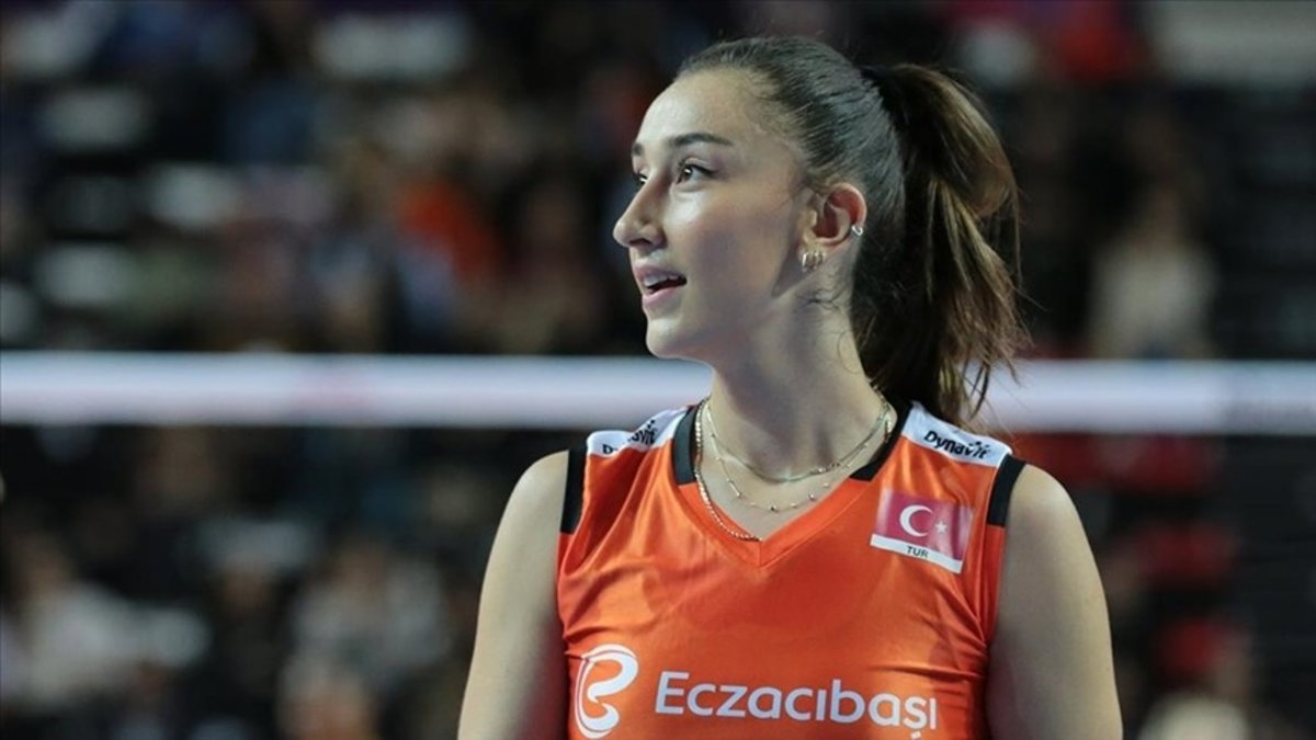 Eczacıbaşı Hande Baladın'a veda etti! Eczacıbaşı Hande Baladın'a veda etti!