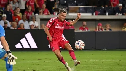 Carlo Holse ABD’yi salladı
