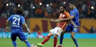 Aslan her yönden üstün