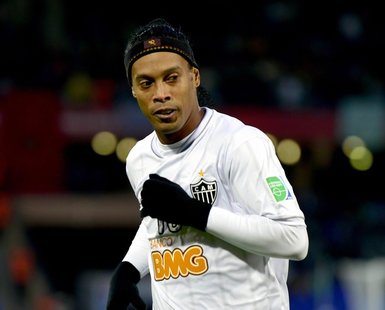 Ronaldinho Twitter’ı salladı