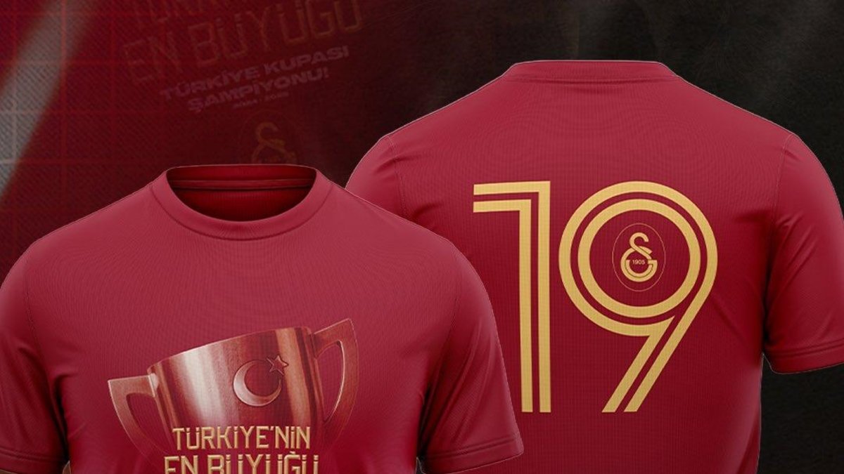 Galatasaray'dan dikkat çeken şampiyonluk T-Shirt'ü!