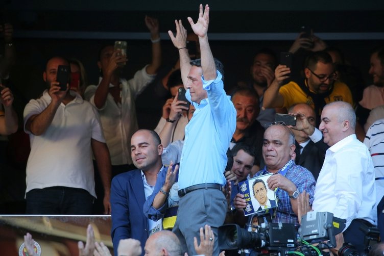 Ali Koç: "Bayrakları çıkarmaya hazır olun"