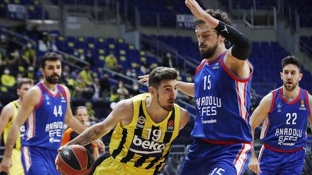 Zirveyi bırakmadı!