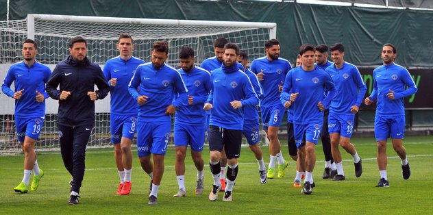Kasımpaşa'da Bursaspor maçı hazırlıkları sürüyor