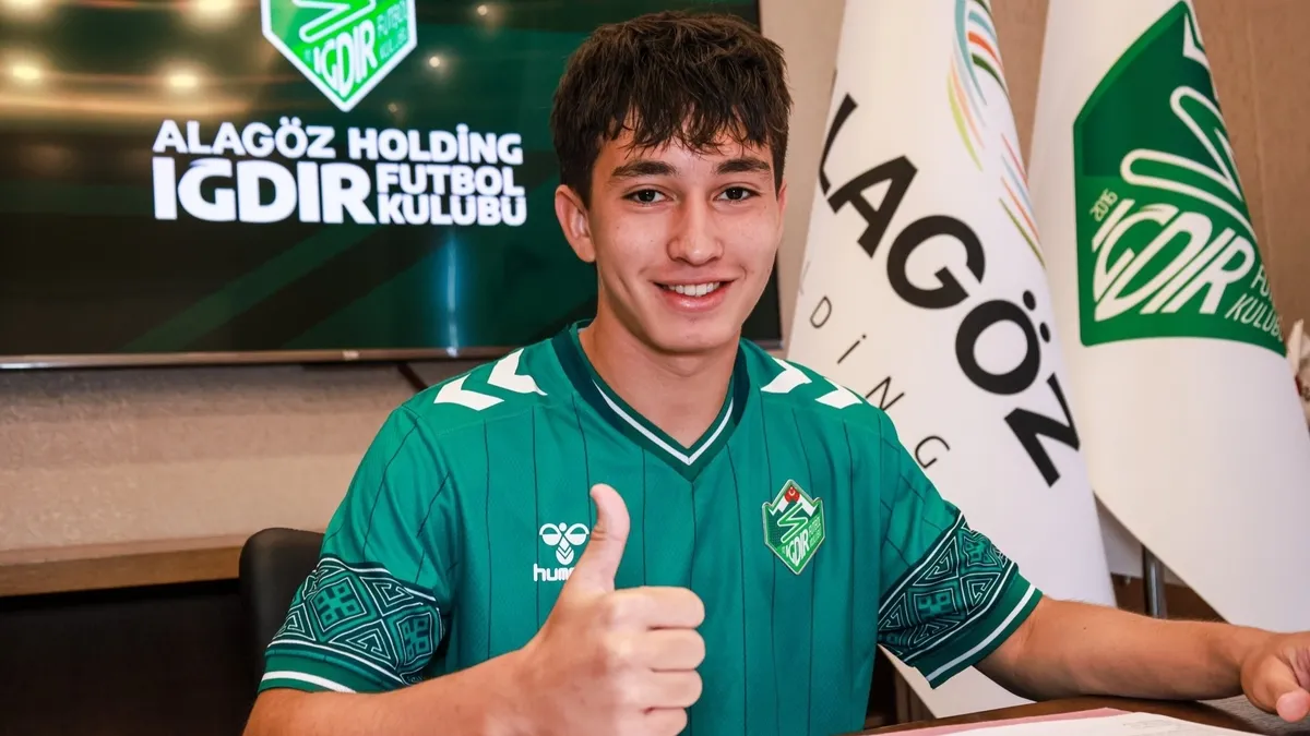 Iğdır FK, Loc Robert Kouagba ve Ahmet Köse'yi kadrosuna kattı