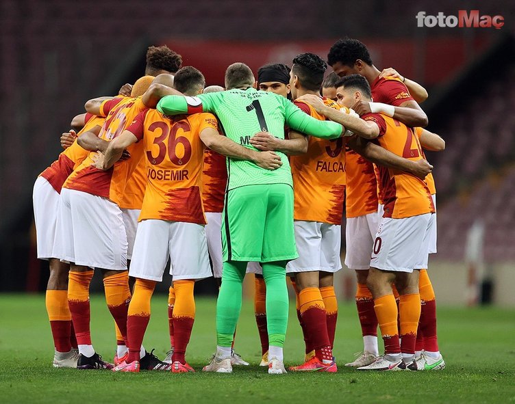 Son dakika spor haberleri: Galatasaray'da flaş gelişme! Falcao ve Feghouli ile yollar ayrılıyor mu?