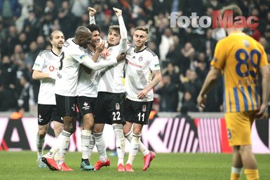 Rıdvan Dilmen: Beşiktaş sinsi sinsi değil göz göre göre geliyor