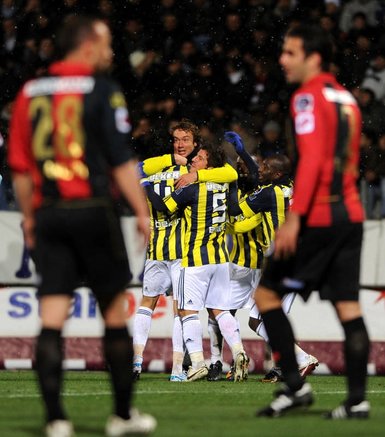 Gençlerbirliği - Fenerbahçe Spor Toto Süper Lig 24. hafta mücadelesi