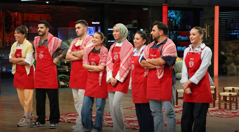 masterchef-kaptan-kim-oldu-kaptanlik-oyununu-kim-kazandi-masterchef-yeni-takimlar-belli-oldu-1760940086235.png MasterChef Türkiye